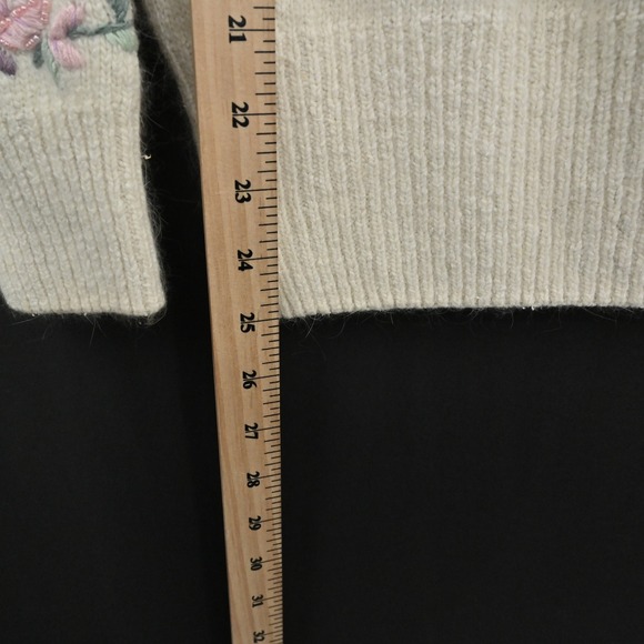 Vtg Granny Core Silk Angora Embroidered Sweater Size‎ L Lambswool Floral Pearl - Picture 4 of 12